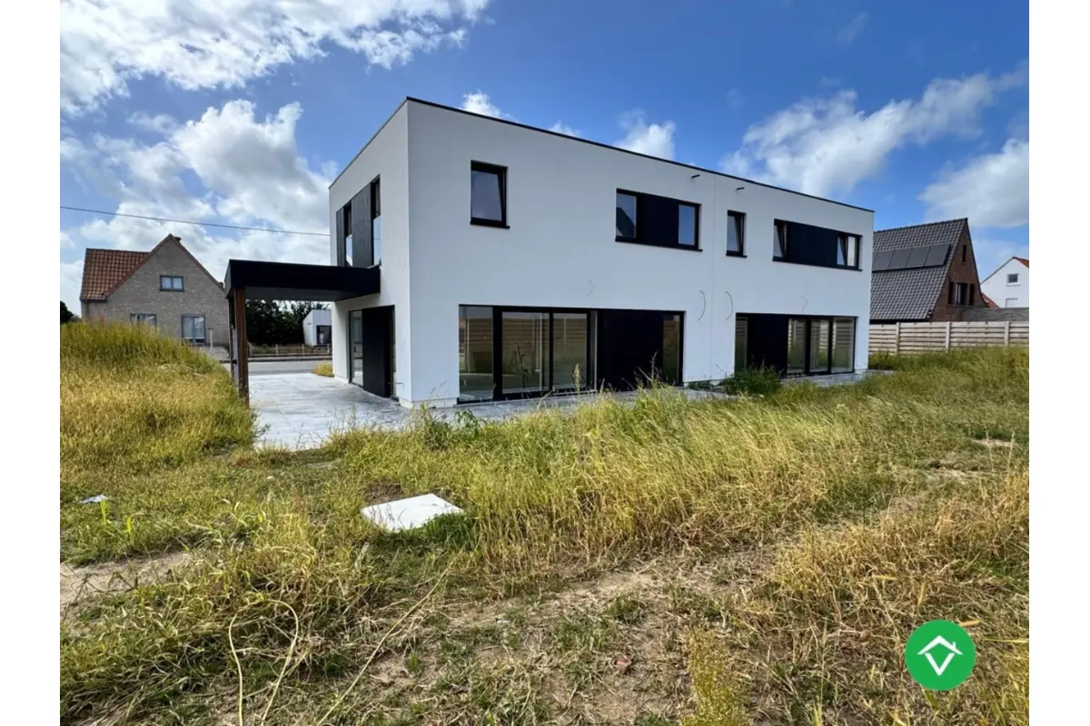 Huis te  koop in Kortemark 8610 365000.00€ 3 slaapkamers m² - Zoekertje 531462