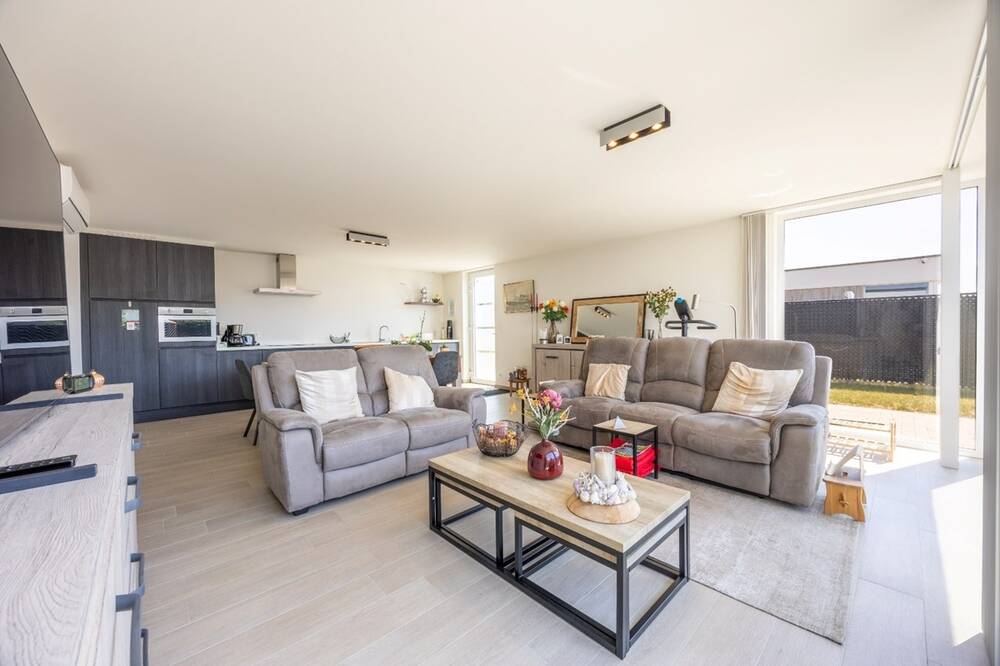 Huis te  koop in Lombardsijde 8434 290000.00€ 2 slaapkamers 80.00m² - Zoekertje 531512