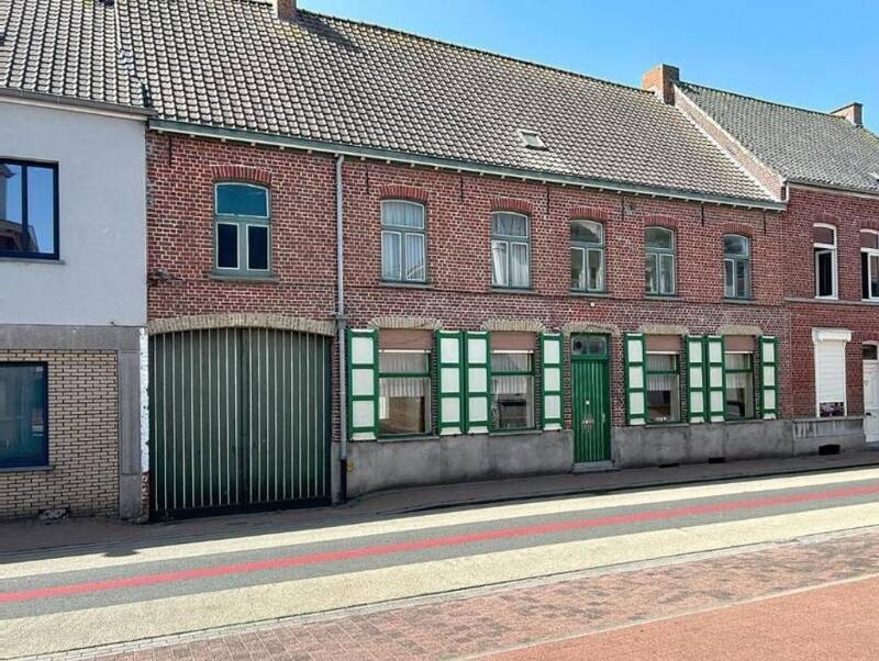 Huis te koop in Kortemark 8610 275000.00€ 5 slaapkamers 250.00m² - Zoekertje 531665