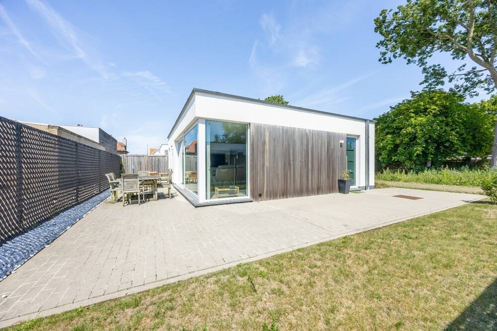 Huis te  koop in Lombardsijde 8434 290000.00€ 2 slaapkamers 80.00m² - Zoekertje 531510