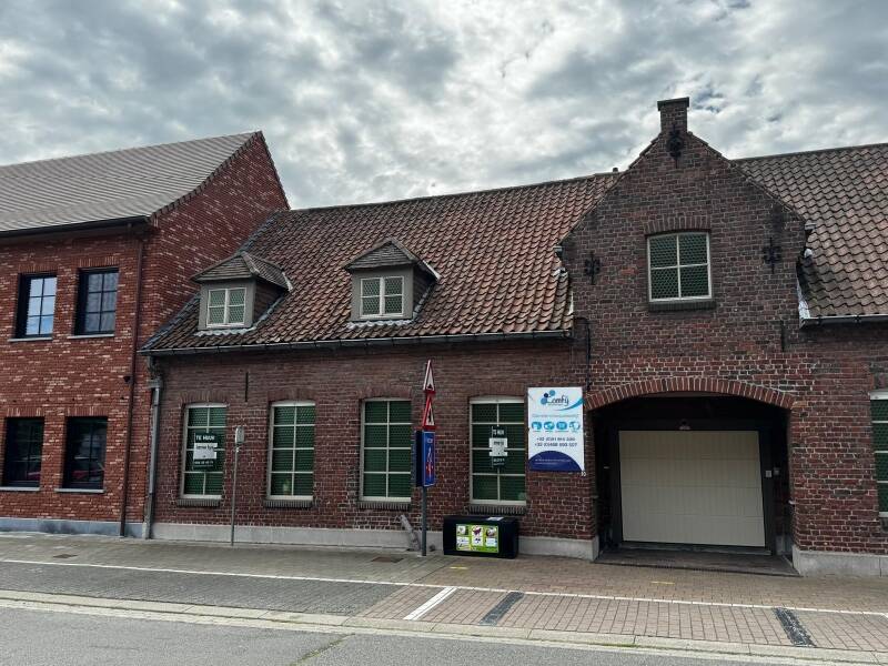 Handelszaak te  huur in Lendelede 8860 700.00€  slaapkamers 143.00m² - Zoekertje 531705