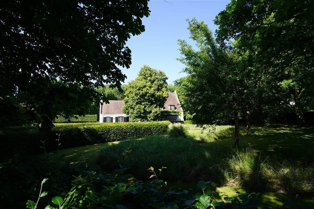 Huis te koop in Kortrijk 8500 1975000.00€ 4 slaapkamers 394.00m² - Zoekertje 534251
