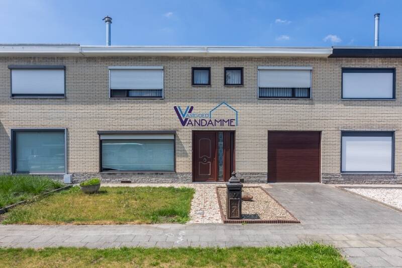 Huis te koop in Zwevegem 8550 210000.00€ 4 slaapkamers 183.00m² - Zoekertje 533907