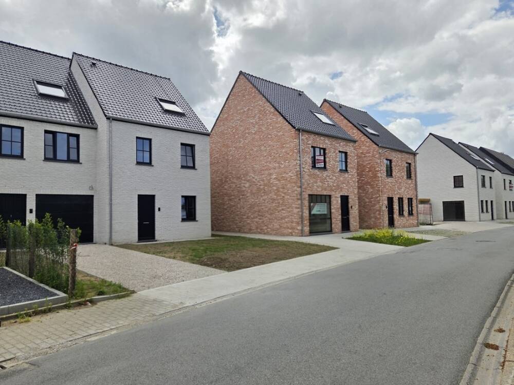 Huis te  koop in Jabbeke 8490 429850.00€ 3 slaapkamers 179.00m² - Zoekertje 534435
