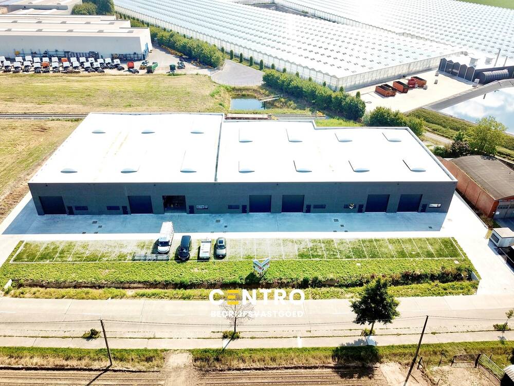 Handelszaak te  koop in Oostnieuwkerke 8840 0.00€  slaapkamers 180.00m² - Zoekertje 534687