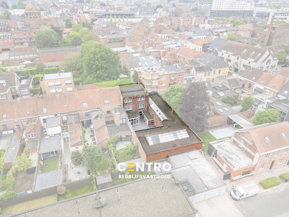 Handelszaak te  koop in Roeselare 8800 0.00€ 7 slaapkamers 623.00m² - Zoekertje 534688