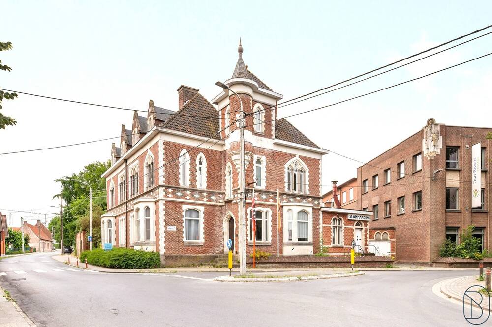 Huis te koop in Kortrijk 8500 385000.00€ 10 slaapkamers 900.00m² - Zoekertje 535397