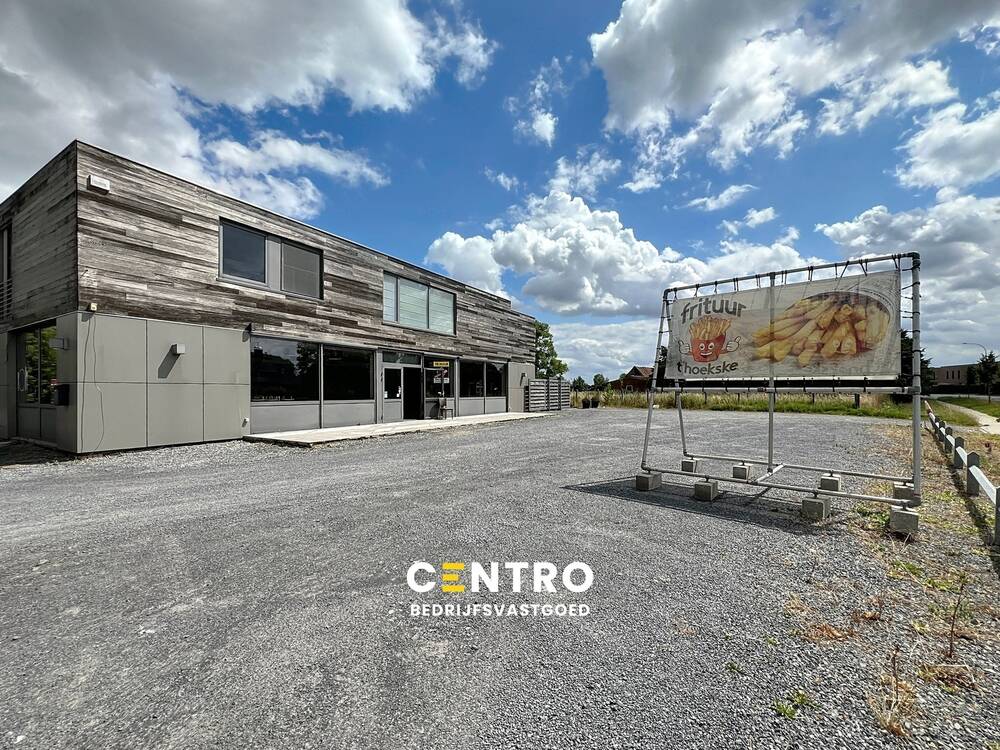 Handelszaak te  huur in Tielt 8700 0.00€  slaapkamers 230.00m² - Zoekertje 535780