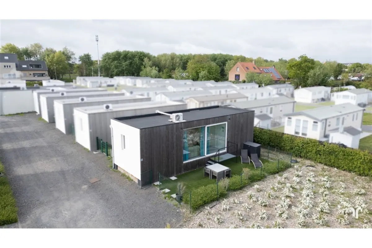 Bungalow te  koop in Bredene 8450 170000.00€ 2 slaapkamers 44.00m² - Zoekertje 537140