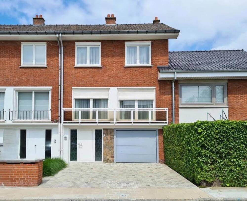 Huis te koop in Kortrijk 8500 299000.00€ 3 slaapkamers 150.00m² - Zoekertje 537526