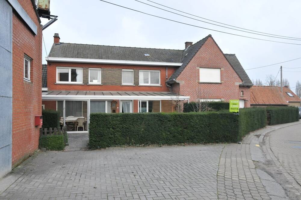Huis te  huur in Heestert 8551 750.00€ 3 slaapkamers 136.00m² - Zoekertje 537457