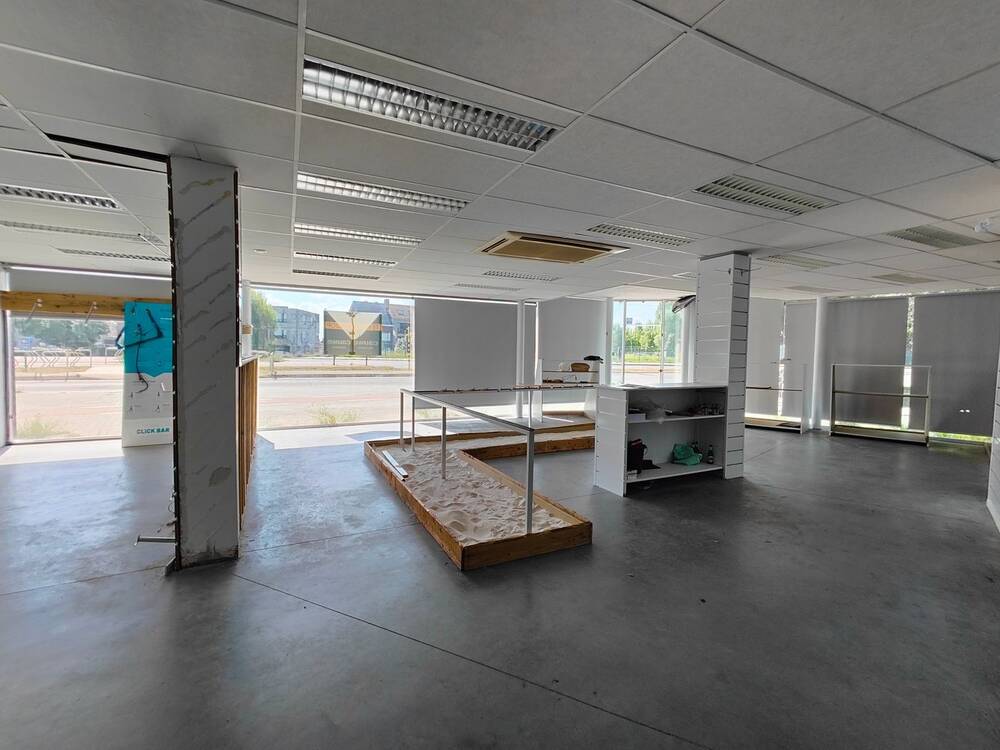 Handelszaak te koop in Zeebrugge 8380 135000.00€ slaapkamers 123.00m² - Zoekertje 538804