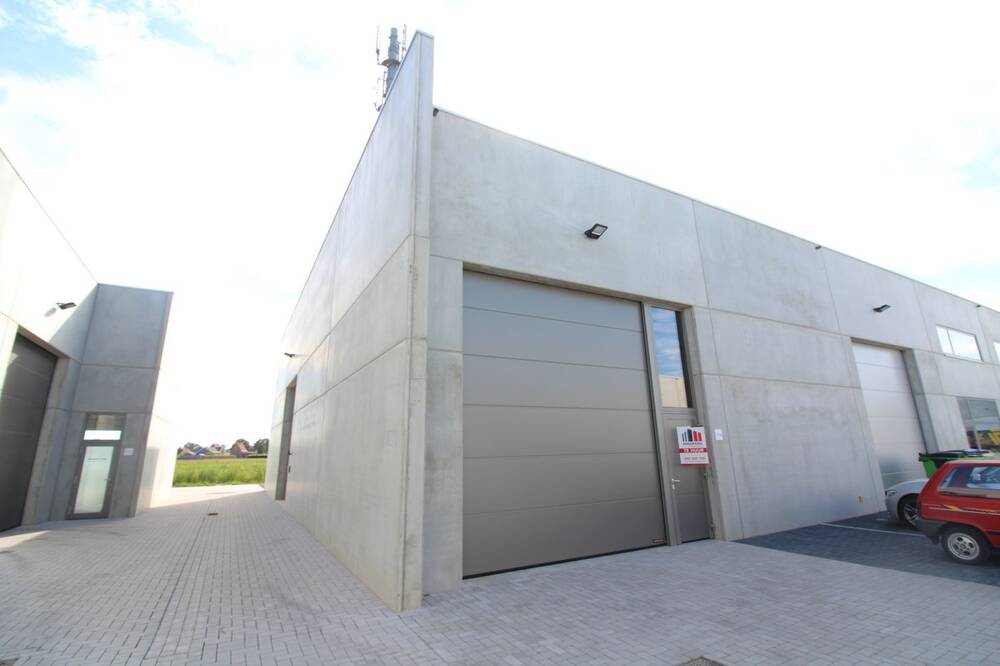 Handelszaak te huur in Zedelgem 8210 950.00€ slaapkamers 260.00m² - Zoekertje 539544