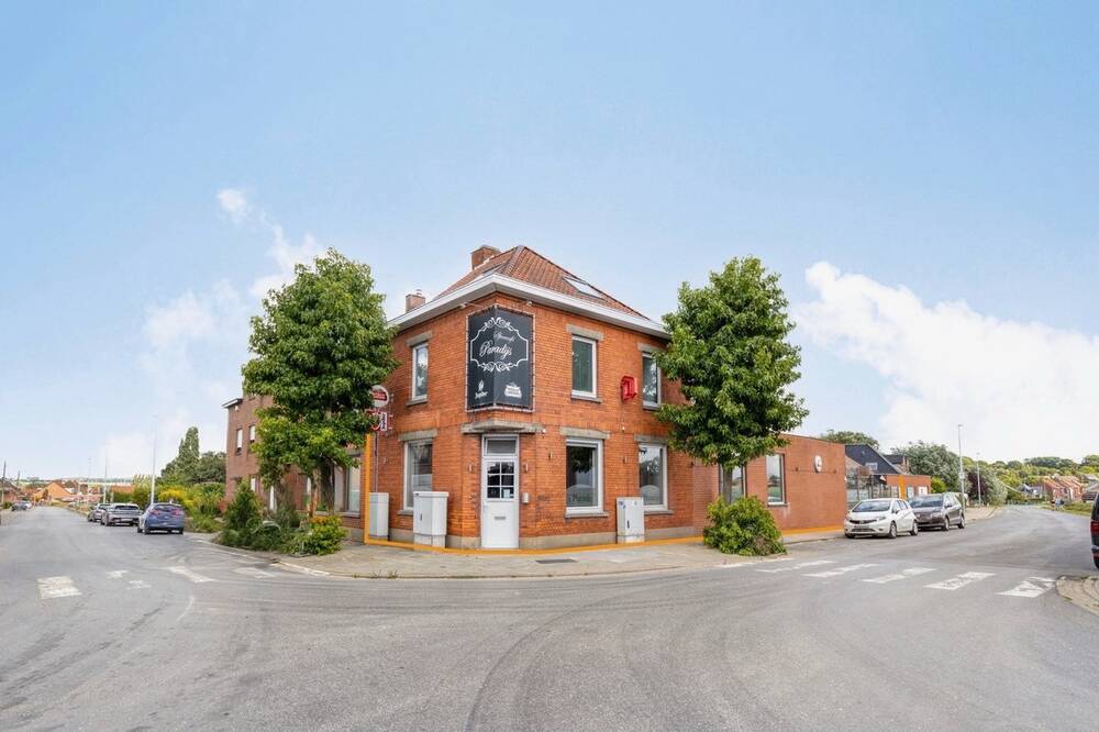Handelszaak te koop in Menen 8930 225000.00€ 2 slaapkamers 208.00m² - Zoekertje 539620