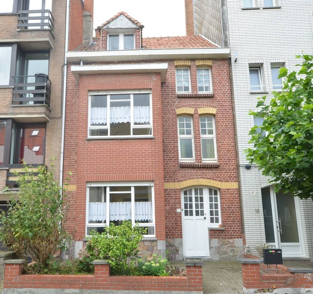 Huis te  in Oostende 8400 259000.00€ 6 slaapkamers m² - Zoekertje 540043