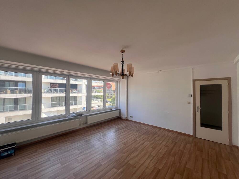 Appartement te huur in Oostende 8400 650.00€ slaapkamers m² - Zoekertje 542258