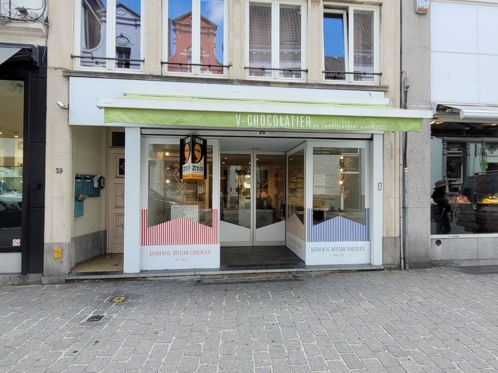 Handelszaak te  huur in Brugge 8000 2300.00€  slaapkamers 50.00m² - Zoekertje 542296