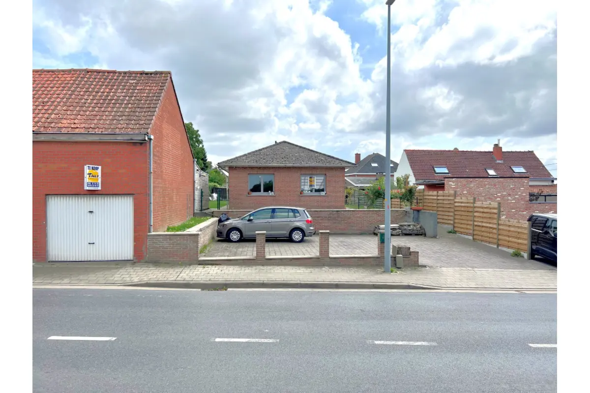 Huis te  koop in Lauwe 8930 330000.00€ 3 slaapkamers 152.00m² - Zoekertje 542808