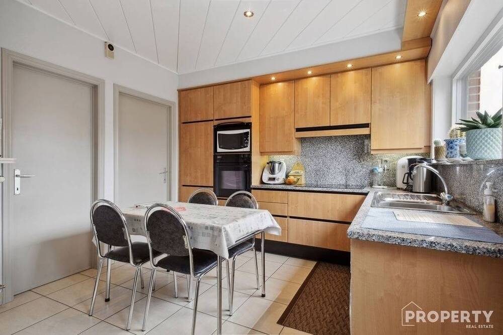 Huis te koop in Meulebeke 8760 299000.00€ 3 slaapkamers 183.00m² - Zoekertje 543599
