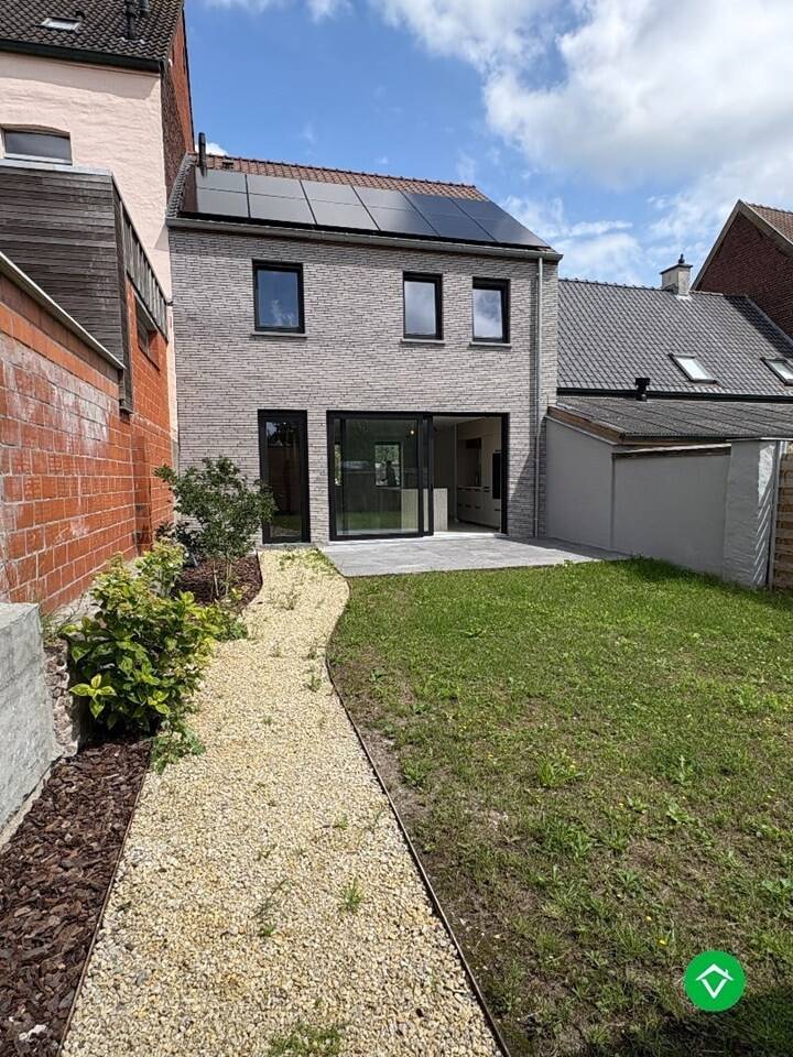 Huis te  huur in Hooglede 8830 950.00€ 3 slaapkamers m² - Zoekertje 543839