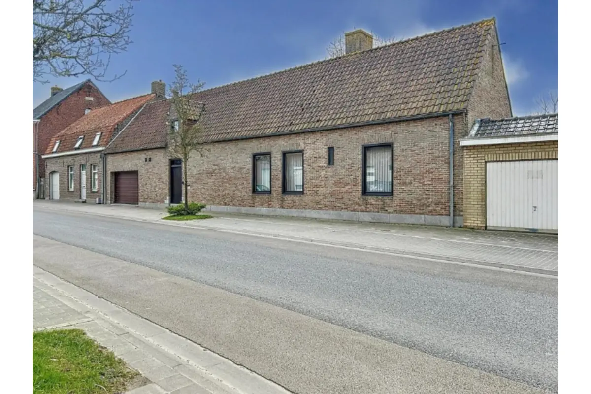 Huis te  koop in Vleteren 8640 249500.00€ 3 slaapkamers 183.00m² - Zoekertje 544014