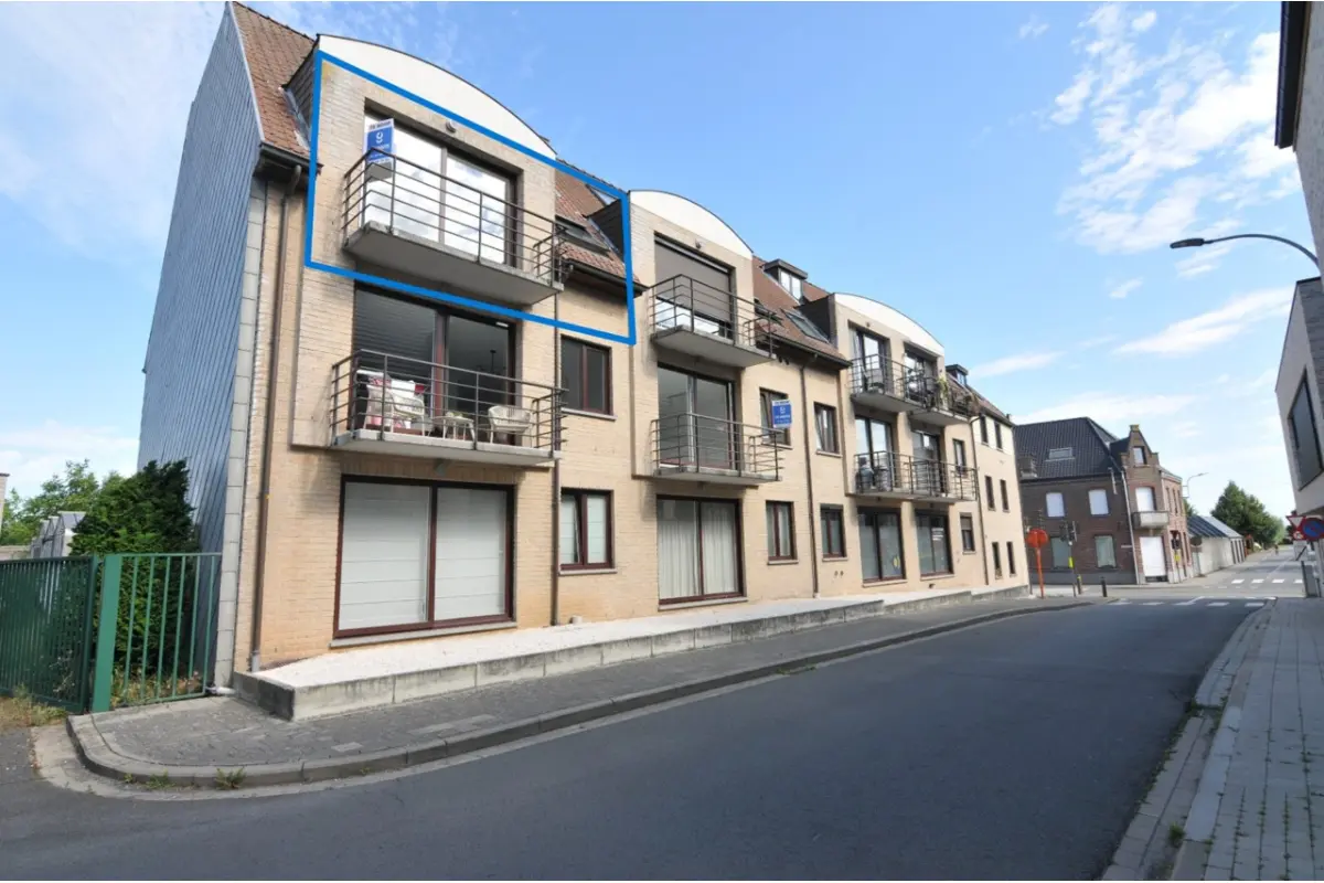 Appartement te  koop in Avelgem 8580 150000.00€ 1 slaapkamers 82.00m² - Zoekertje 544260