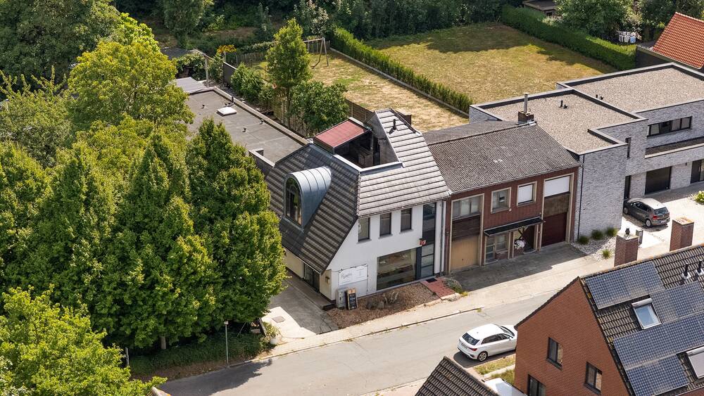 Handelszaak te  koop in Sint-Kruis 8310 695000.00€  slaapkamers 500.00m² - Zoekertje 545546