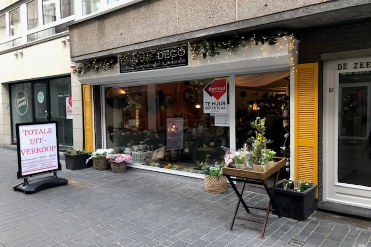 Handelszaak te  huur in Oostende 8400 1350.00€  slaapkamers 130.00m² - Zoekertje 545765