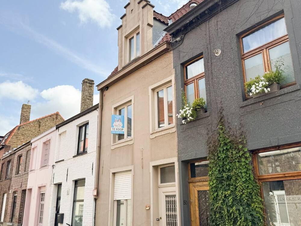 Huis te  koop in Brugge 8000 339000.00€ 3 slaapkamers 154.00m² - Zoekertje 545724