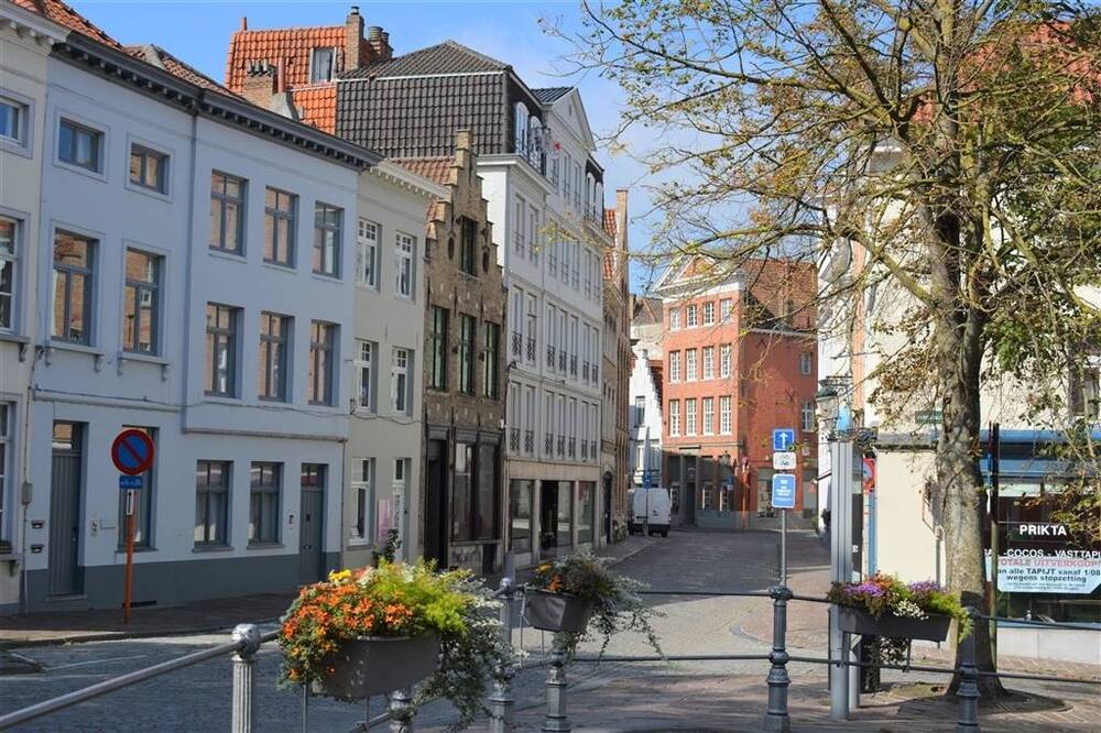 Appartement te huur in Brugge 8000 800.00€ 2 slaapkamers m² - Zoekertje 546258