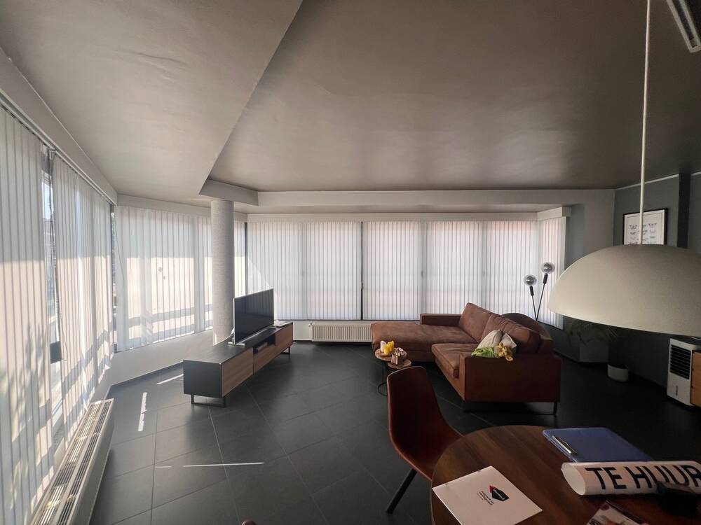 Huis te huur in Oostende 8400 900.00€ 3 slaapkamers m² - Zoekertje 545764