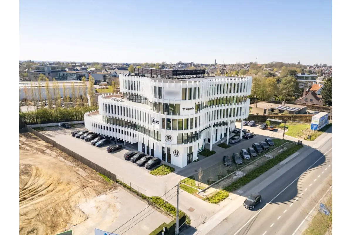 Handelszaak te  koop in Tielt 8700 760565.21€  slaapkamers m² - Zoekertje 546122