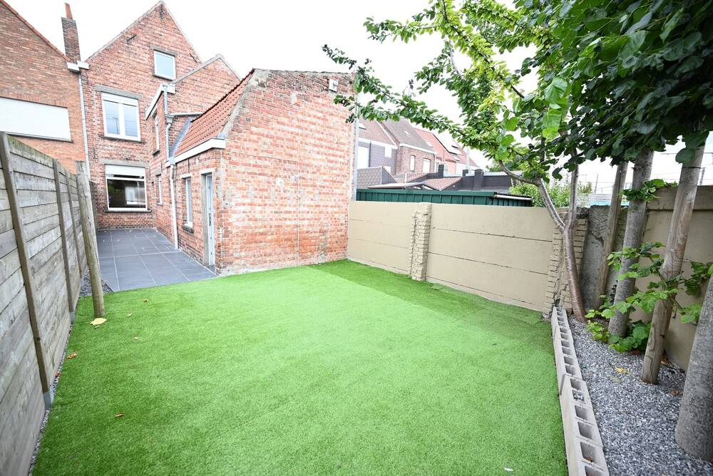 Huis te  koop in Brugge 8000 318000.00€ 4 slaapkamers 178.00m² - Zoekertje 546614