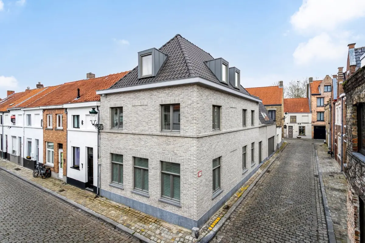 Huis te  in Brugge 8000 899000.00€ 4 slaapkamers 277.00m² - Zoekertje 546603