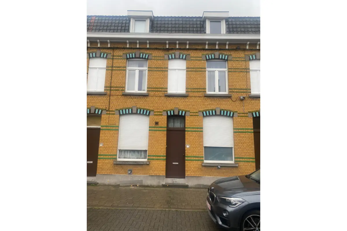 Huis te  huur in Kortrijk 8500 700.00€ 2 slaapkamers 67.00m² - Zoekertje 548120