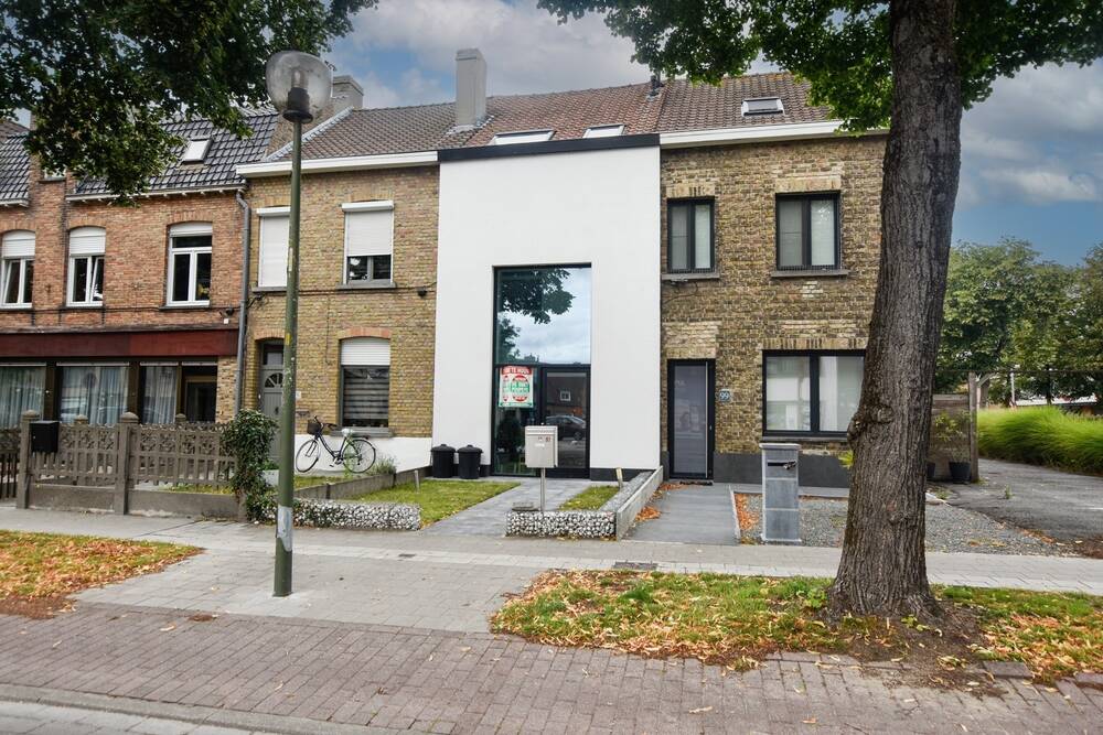 Huis te  huur in Brugge 8000 995.00€ 2 slaapkamers 131.00m² - Zoekertje 548281