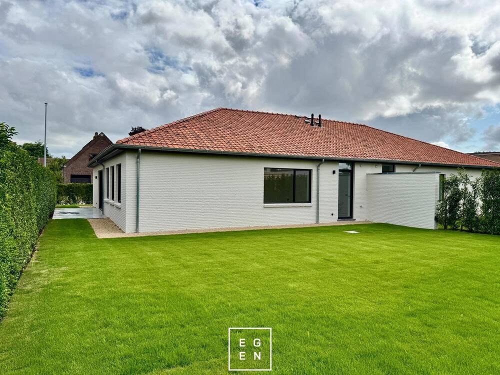 Huis te  huur in Assebroek 8310 1700.00€ 3 slaapkamers 155.00m² - Zoekertje 548328