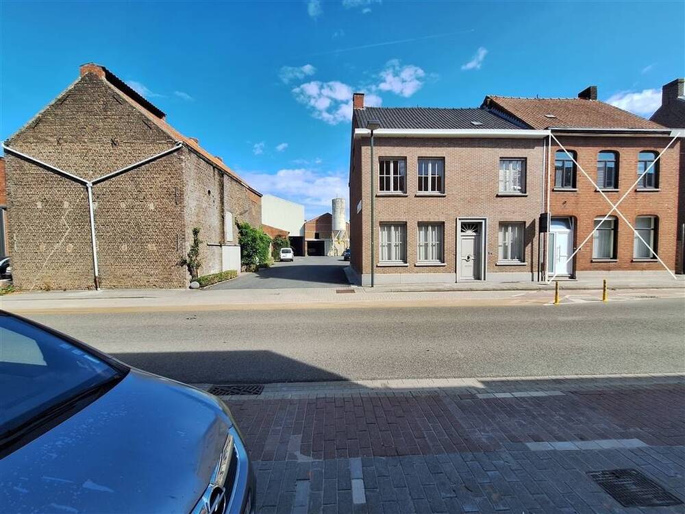 Huis te  huur in Sint-Baafs-Vijve 8710 3000.00€ 4 slaapkamers 213.00m² - Zoekertje 548565