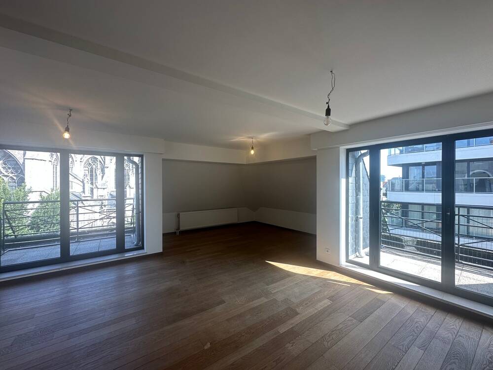Appartement te  huur in Oostende 8400 925.00€ 2 slaapkamers m² - Zoekertje 548532