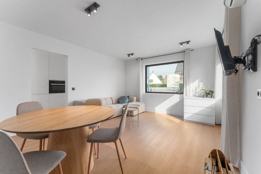 Huis te  koop in Koksijde 8670 625000.00€ 6 slaapkamers 170.00m² - Zoekertje 550225