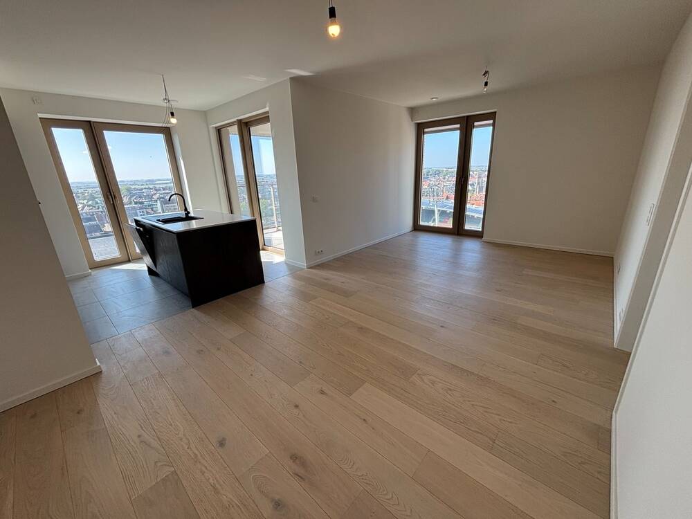 Appartement te  huur in Oostende 8400 1050.00€  slaapkamers m² - Zoekertje 550755