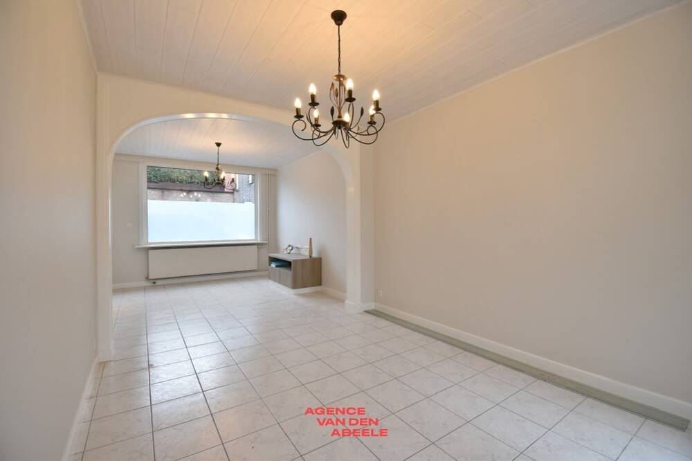 Huis te  huur in Brugge 8000 1050.00€ 3 slaapkamers 140.00m² - Zoekertje 551040