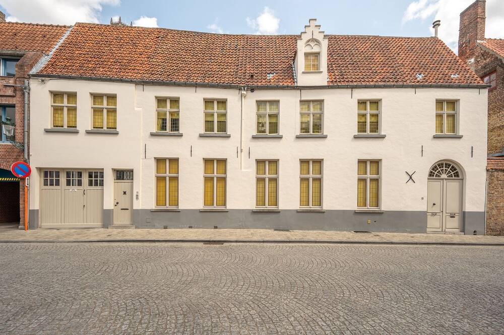 Huis te  koop in Brugge 8000 645000.00€ 4 slaapkamers 336.00m² - Zoekertje 551466