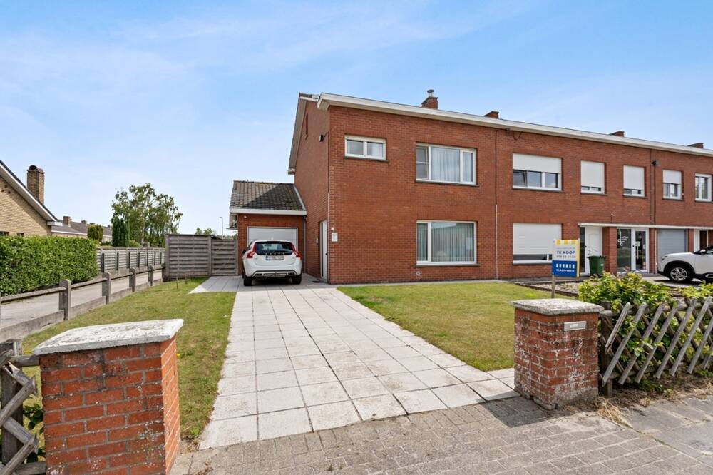 Huis te  koop in Veurne 8630 355000.00€  slaapkamers 174.00m² - Zoekertje 551683