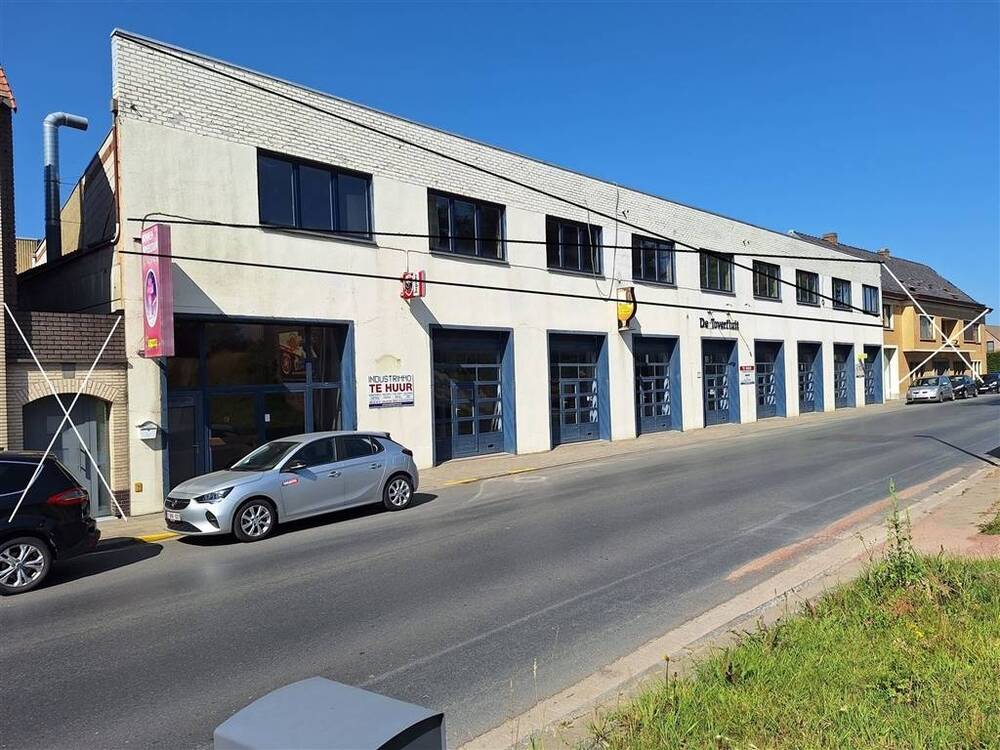 Handelszaak te huur in Deerlijk 8540 2000.00€ slaapkamers 1075.00m² - Zoekertje 552069