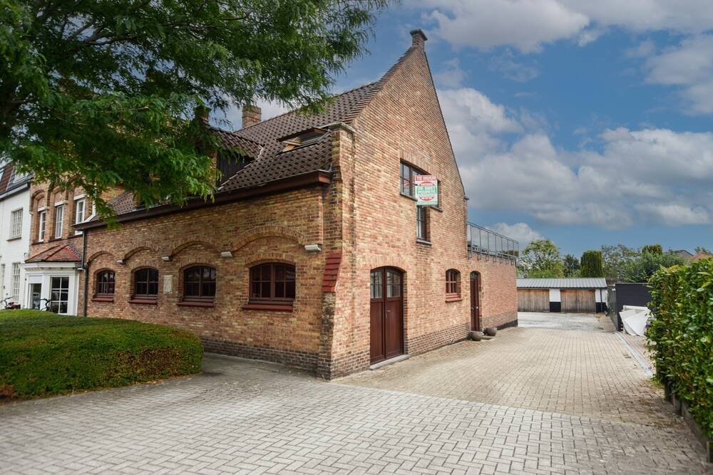 Appartement te  huur in Assebroek 8310 890.00€ 2 slaapkamers 80.00m² - Zoekertje 552764