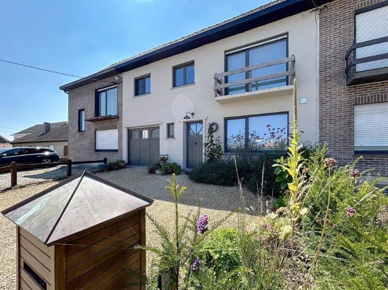 Huis te koop in Avelgem 8580 299000.00€ 3 slaapkamers 217.00m² - Zoekertje 552298