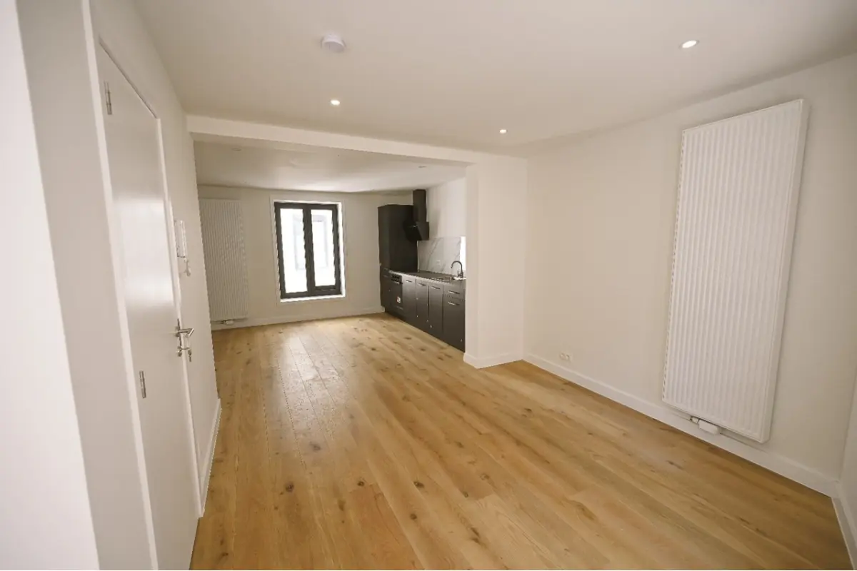 Appartement te  huur in Blankenberge 8370 795.00€ 1 slaapkamers 71.00m² - Zoekertje 553338