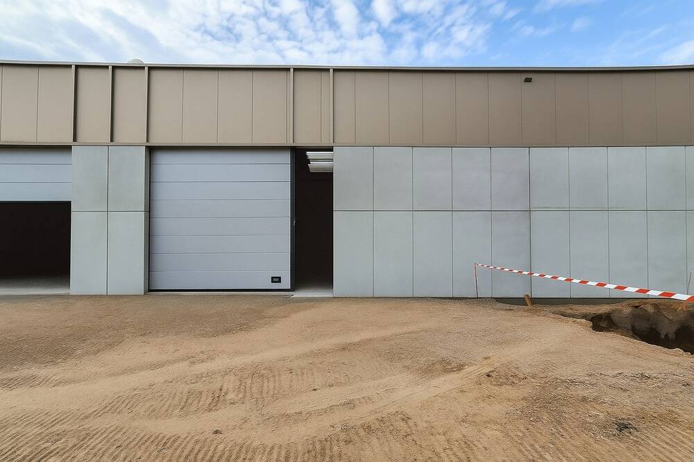 Handelszaak te  huur in Tielt 8700 1100.00€  slaapkamers m² - Zoekertje 552901