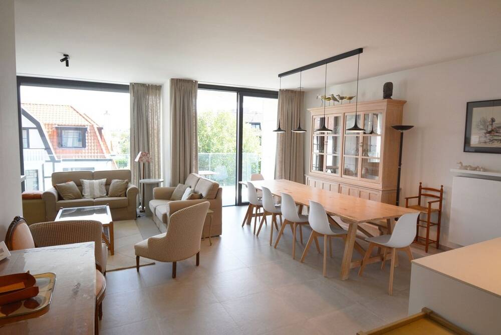 Appartement te huur in Knokke-Heist 8300 1850.00€ 3 slaapkamers m² - Zoekertje 553393